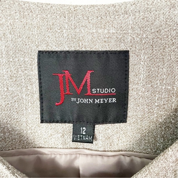 JM Studio by John Meyer Women’s Clasp Buttons Blazer  in Oatmeal Color Size 12 - Picture 4 of 9